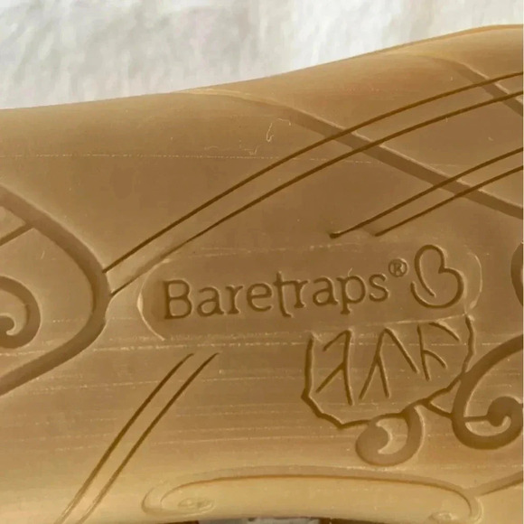 Baretraps Size 7M Jerie
Caramel Strappy Comfort
Sandals - Hook & Loop Closure - Picture 7 of 8